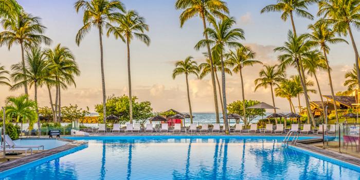 01 la-creole-beach-piscine